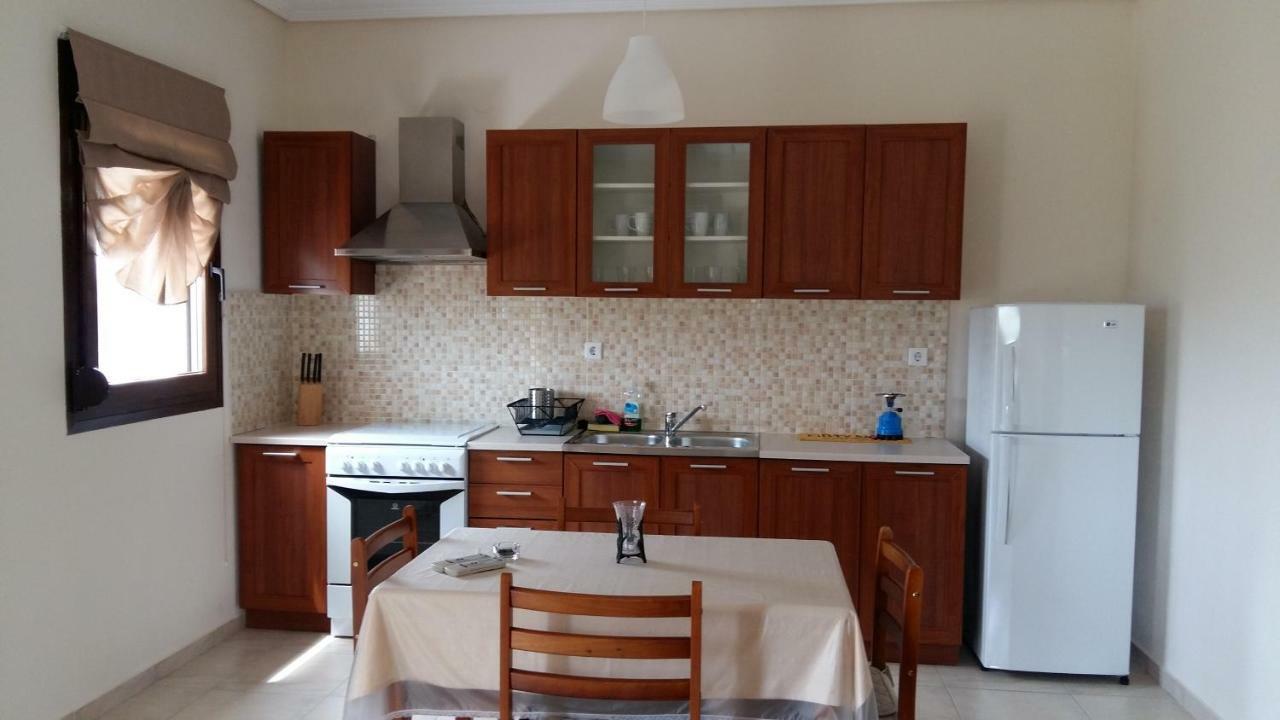 Gougousis Apartments Kaloyiros Luaran gambar