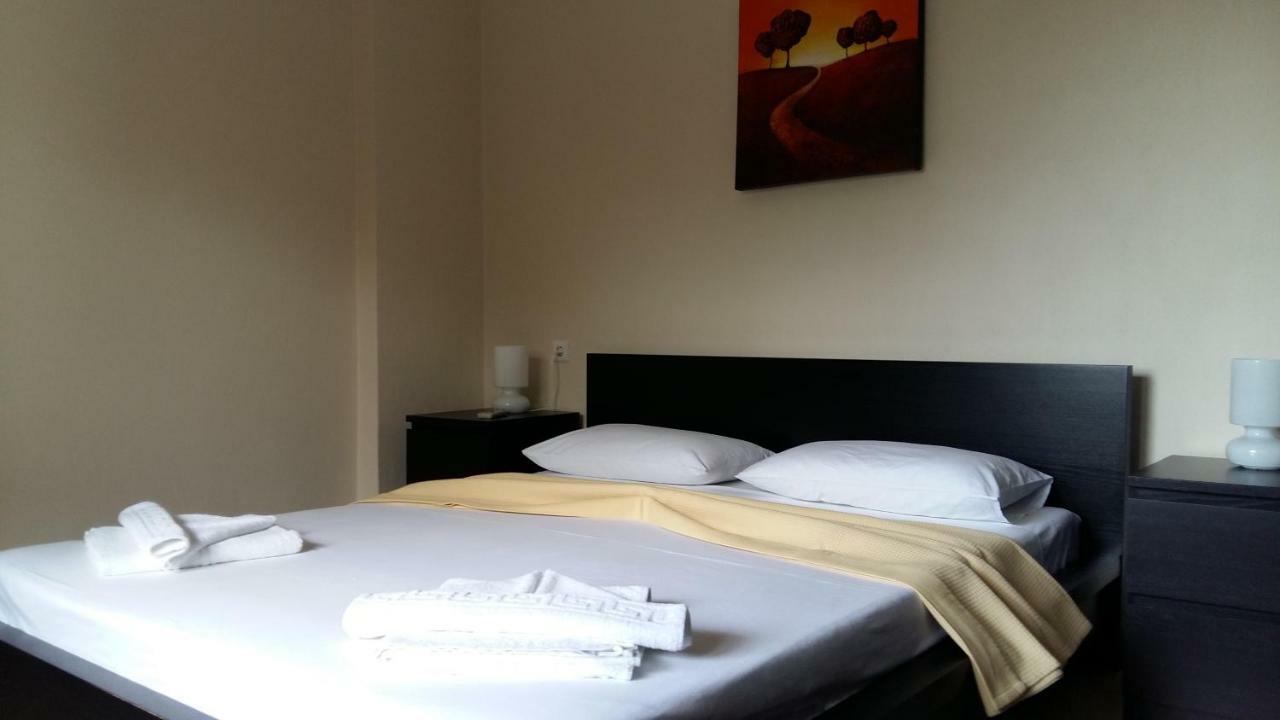 Gougousis Apartments Kaloyiros Luaran gambar
