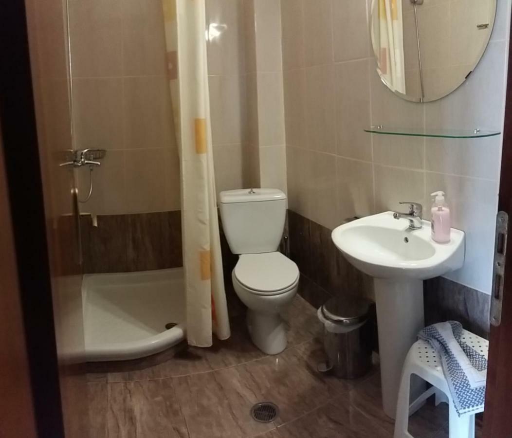 Gougousis Apartments Kaloyiros Luaran gambar