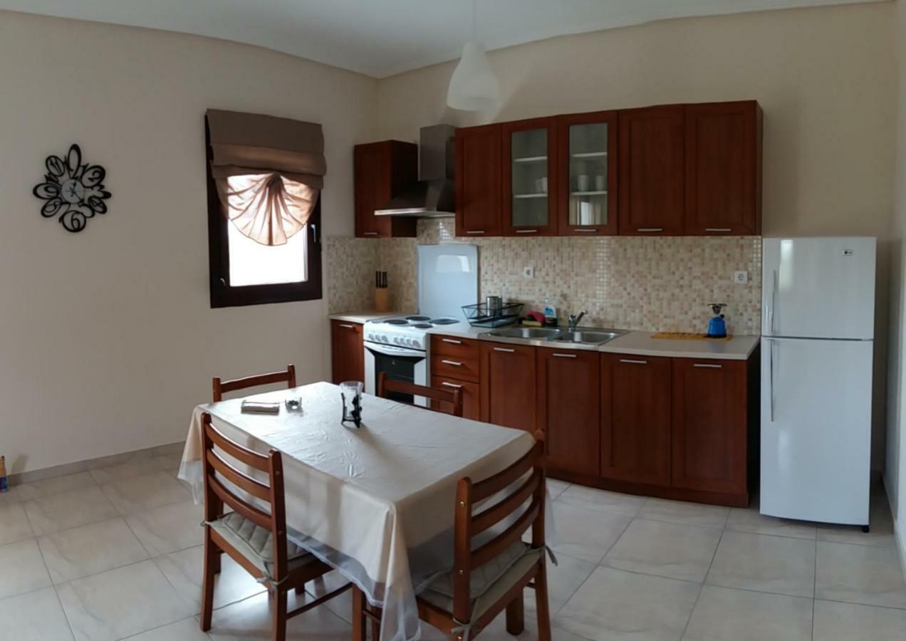 Gougousis Apartments Kaloyiros Luaran gambar