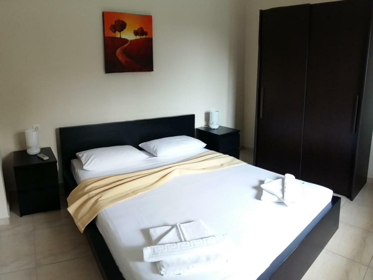 Gougousis Apartments Kaloyiros Luaran gambar